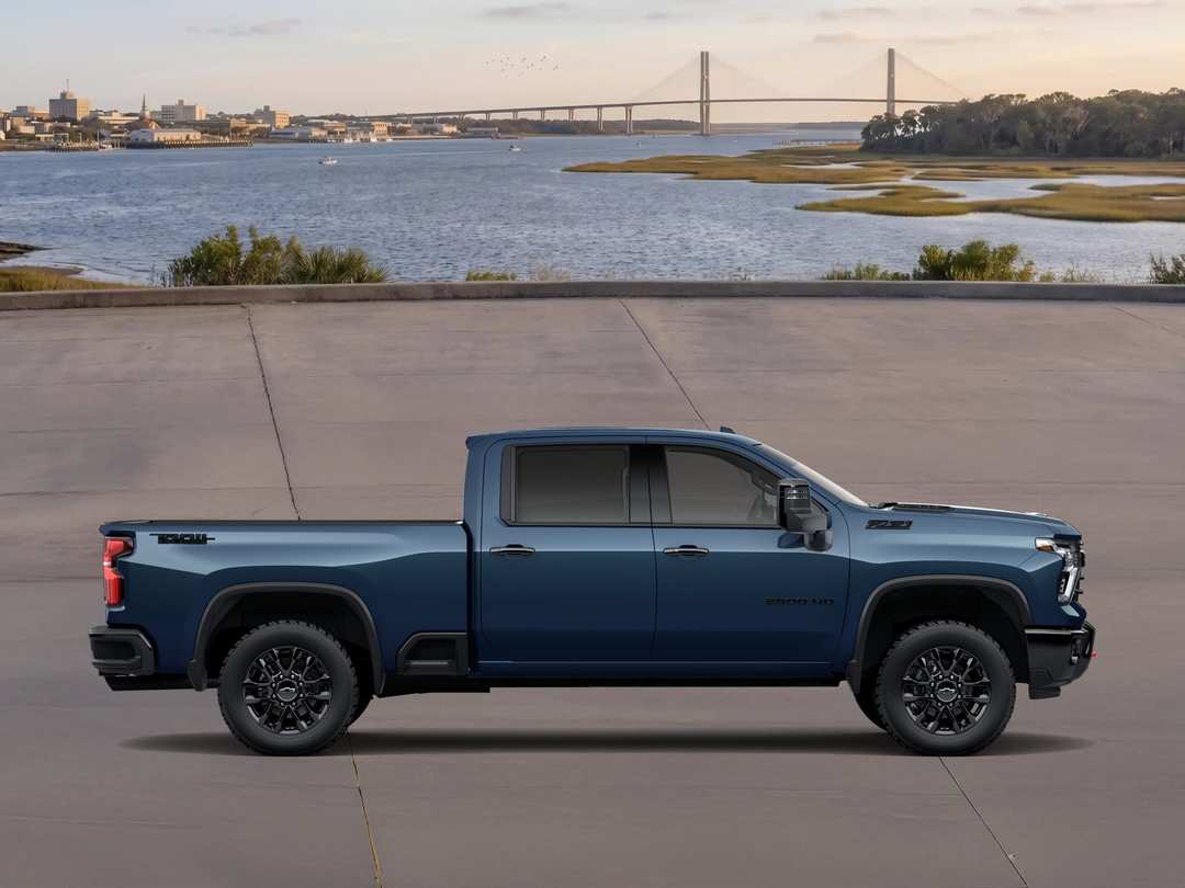 2026 Chevrolet Silverado 2500Hd LTZ - Image 3