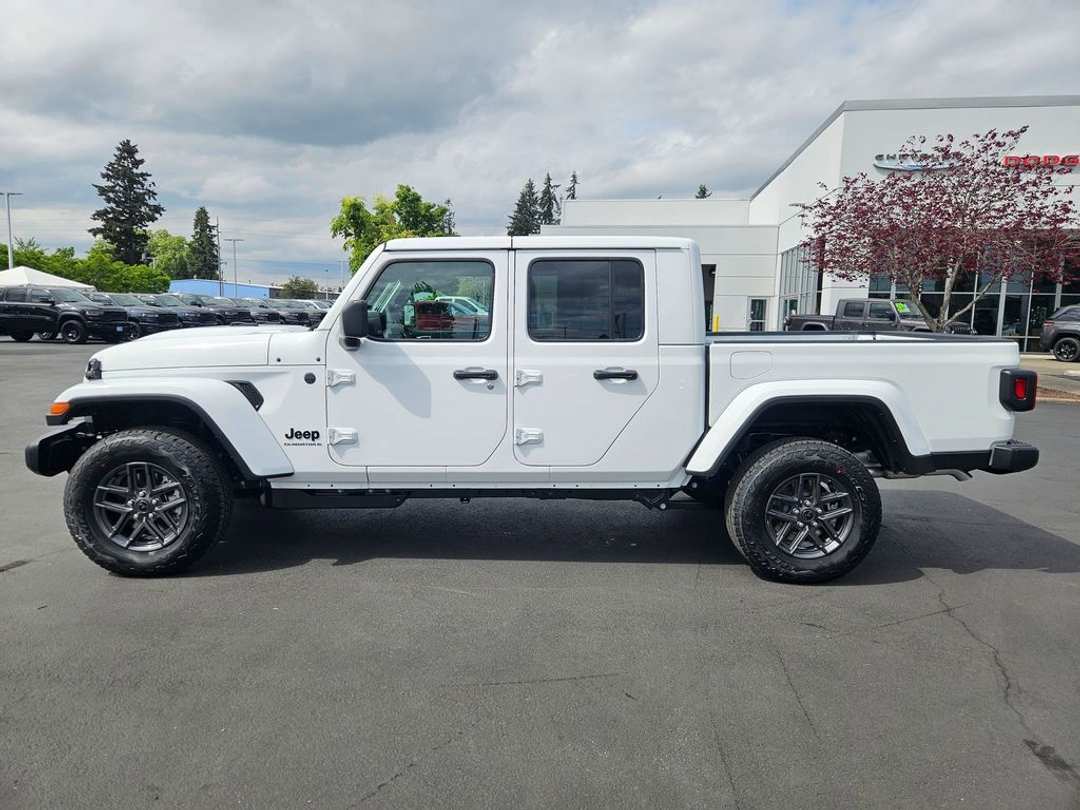 2026 Jeep Gladiator Sport S - Image 3