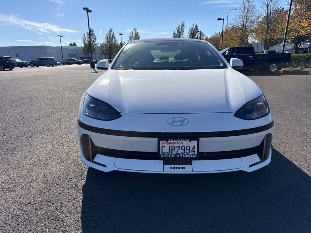 2023 Hyundai Ioniq 6 Limited - Image 2