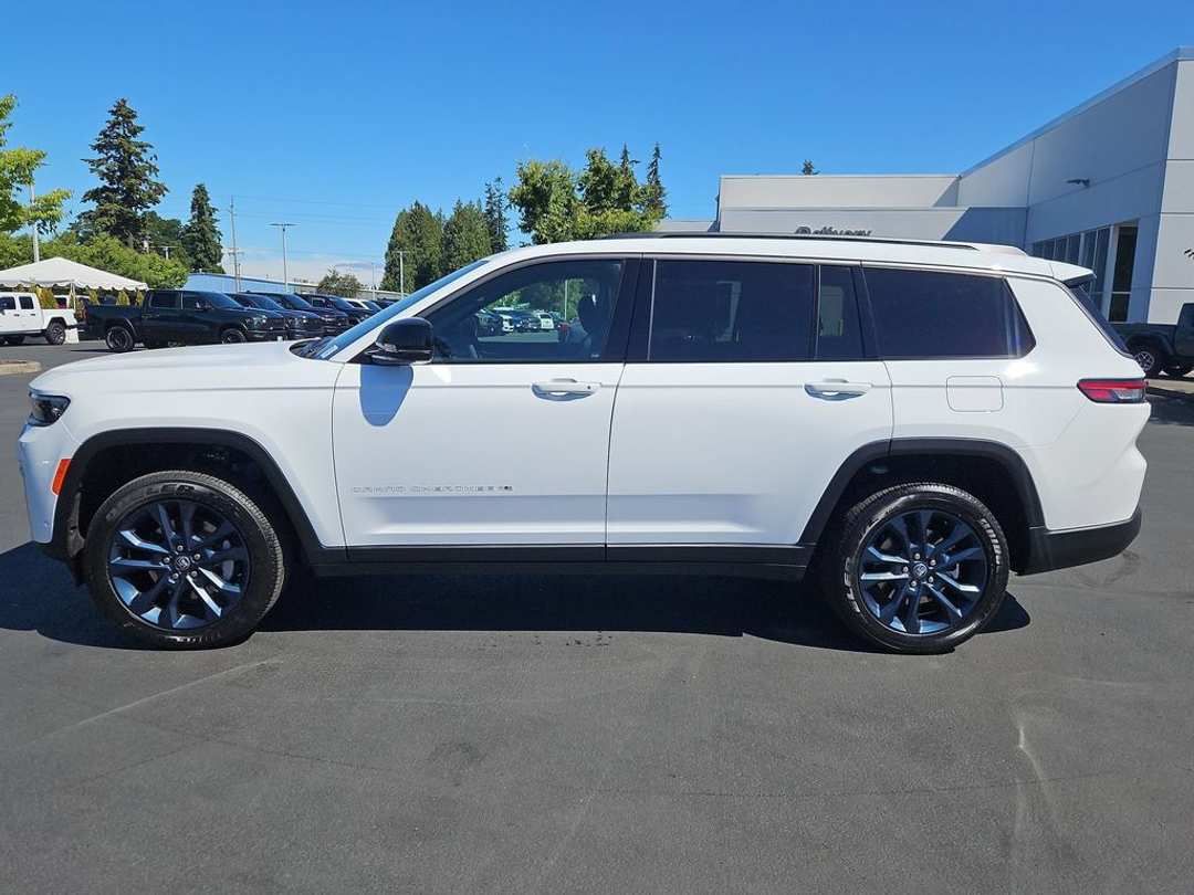 2026 Jeep Grand Cherokee L Limited - Image 3