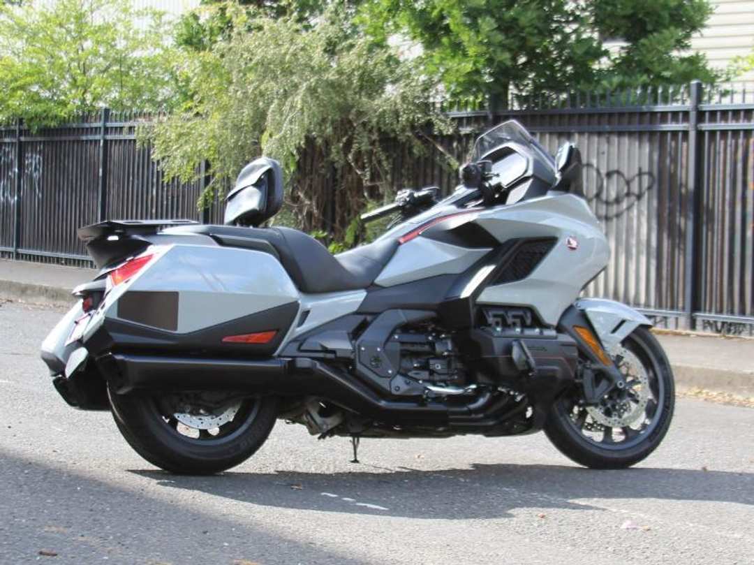 2021 Honda Gl1800Bm - Image 2