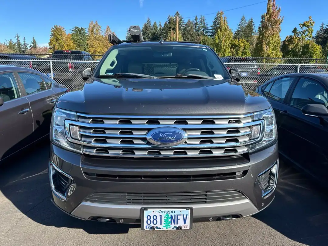 2018 Ford Expedition Limited - Image 2