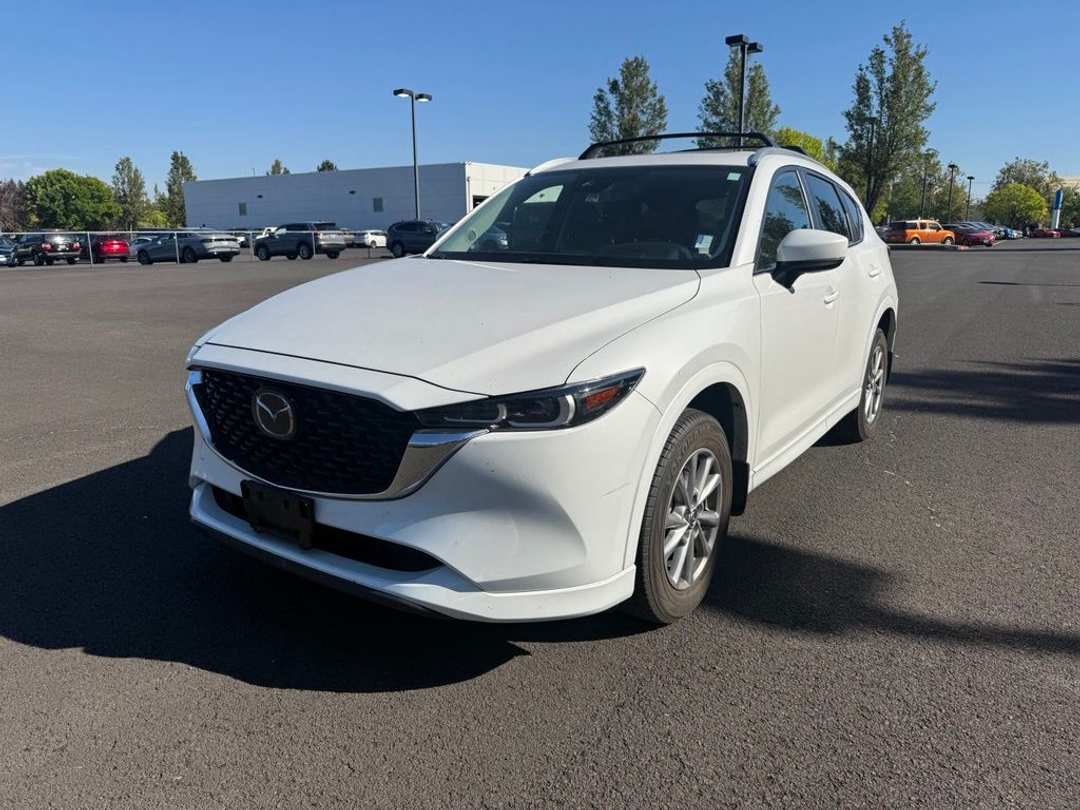 2024 MAZDA CX-5 2.5 S Preferred Package - Image 3