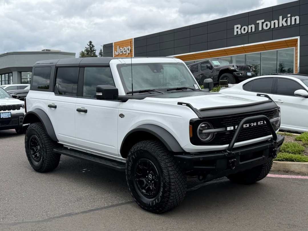 2024 Ford Bronco Wildtrak - Image 2