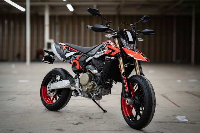 2025 Ducati Hypermotard 698 Rve