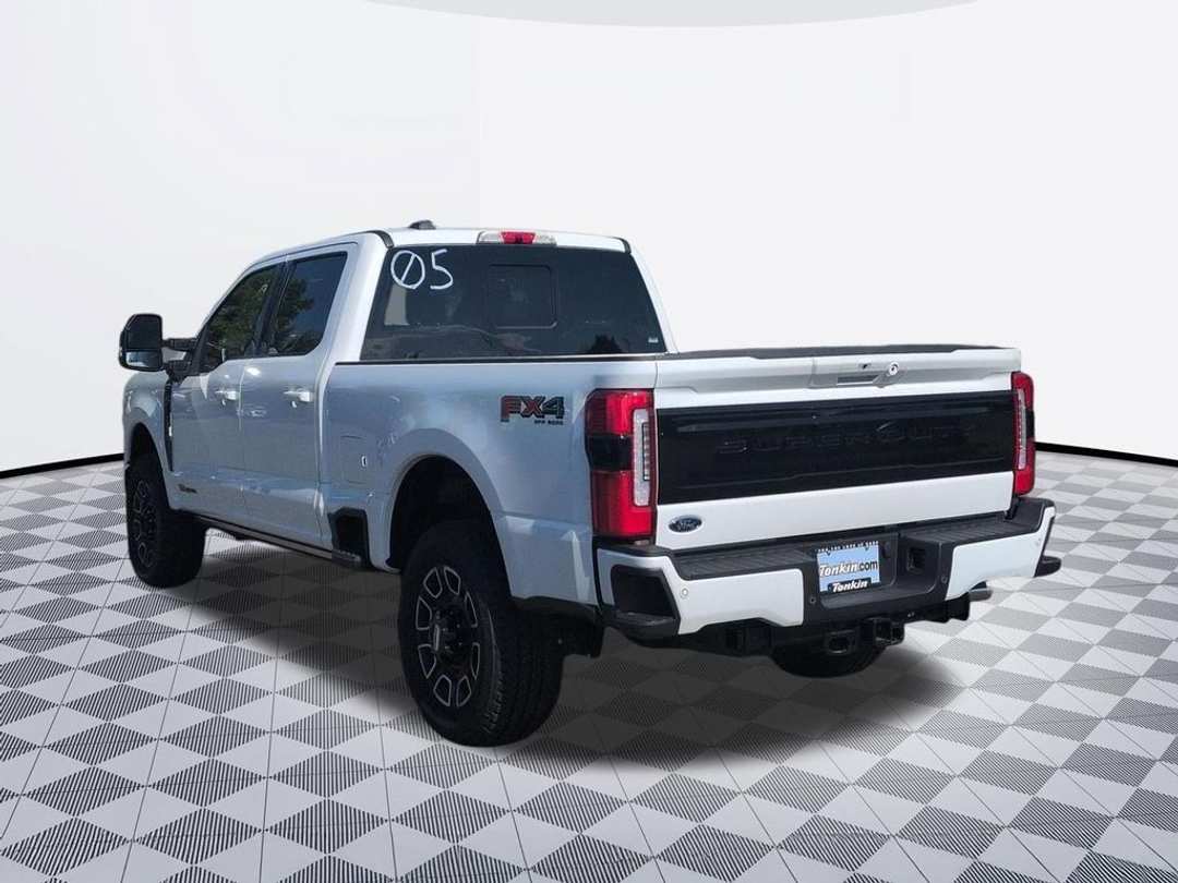 2026 Ford F-250Sd Platinum - Image 3