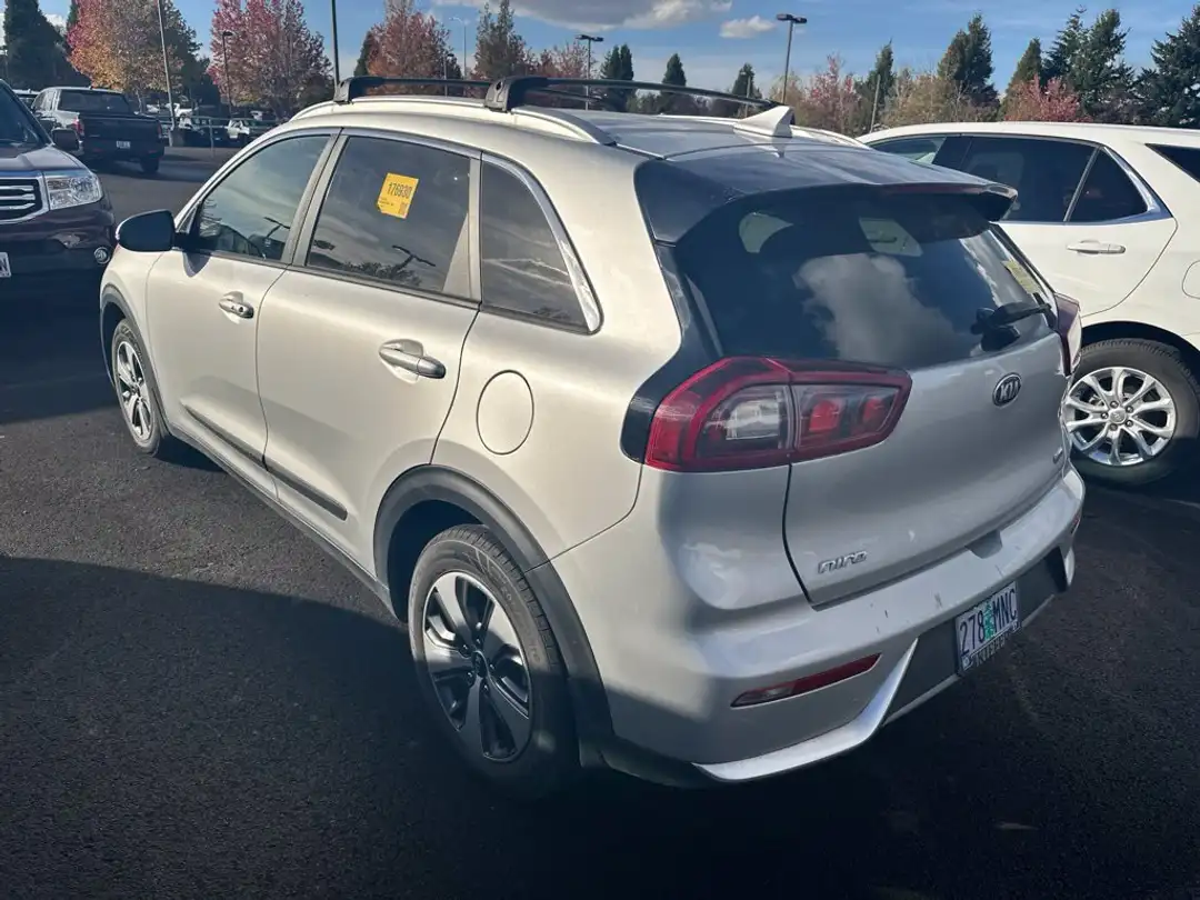 2019 Kia Niro EX - Image 3