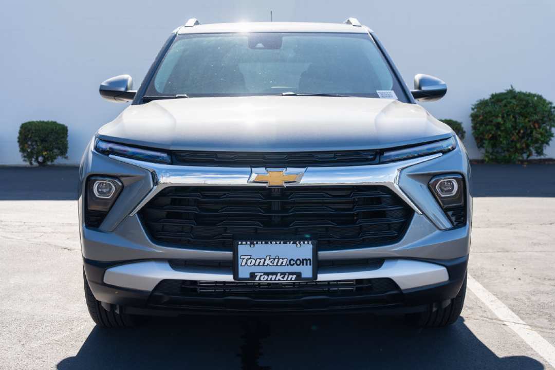 2026 Chevrolet Trailblazer LT - Image 2
