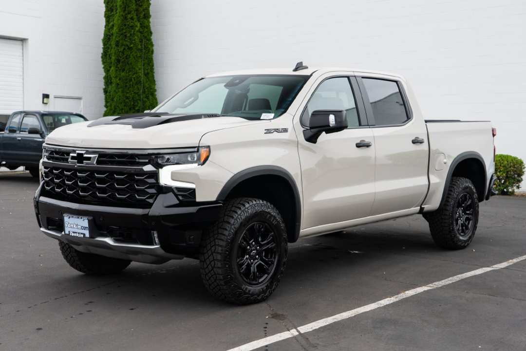 2026 Chevrolet Silverado 1500 ZR2 - Image 3