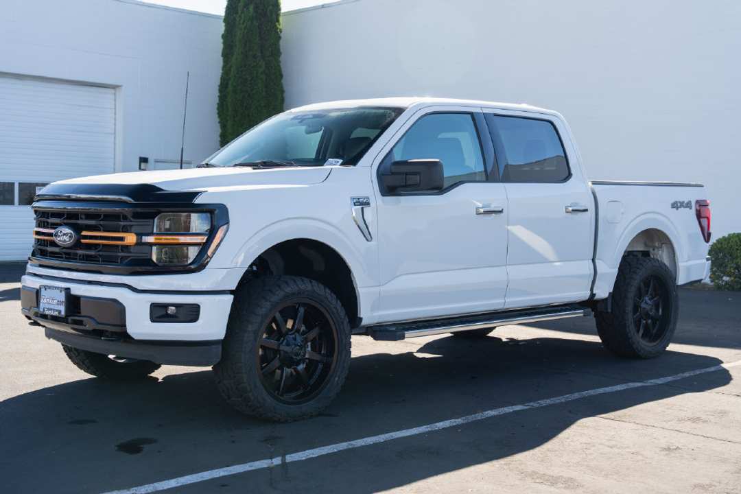 2025 Ford F-150 XLT - Image 3