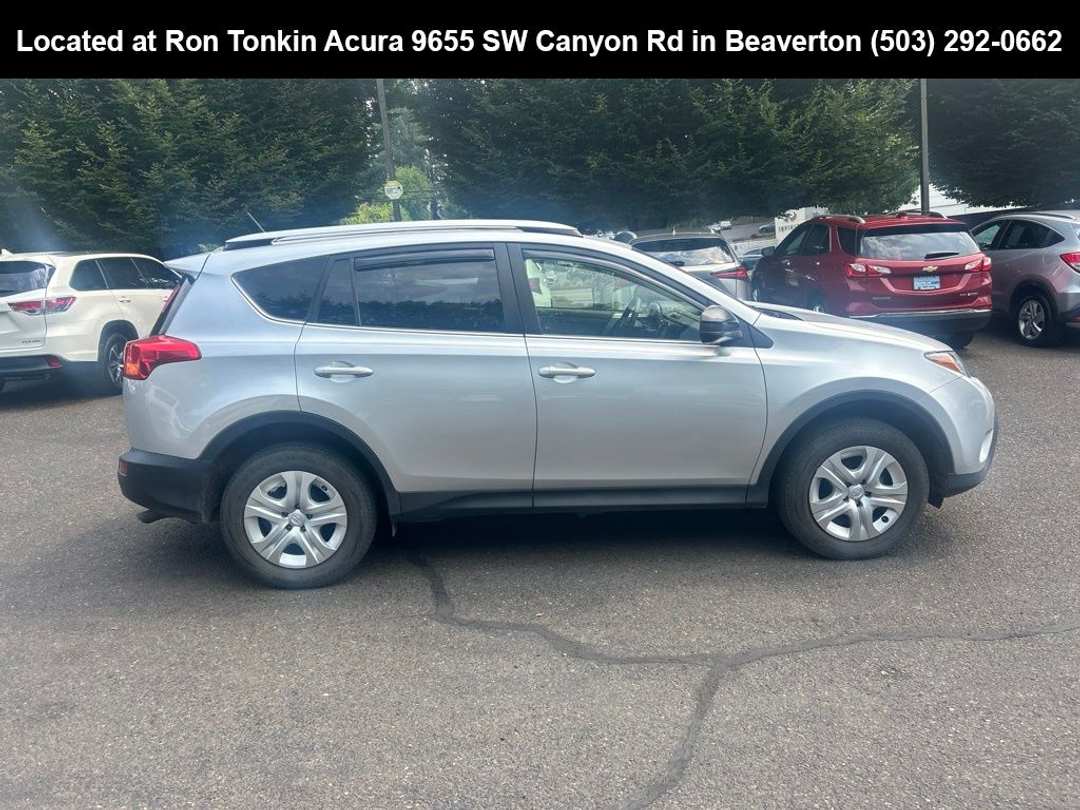 2014 Toyota Rav4 LE - Image 3