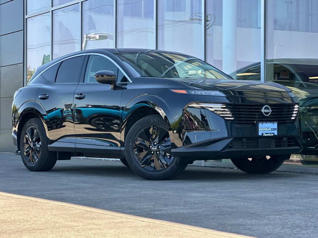 2025 Nissan Murano SV - Image 2