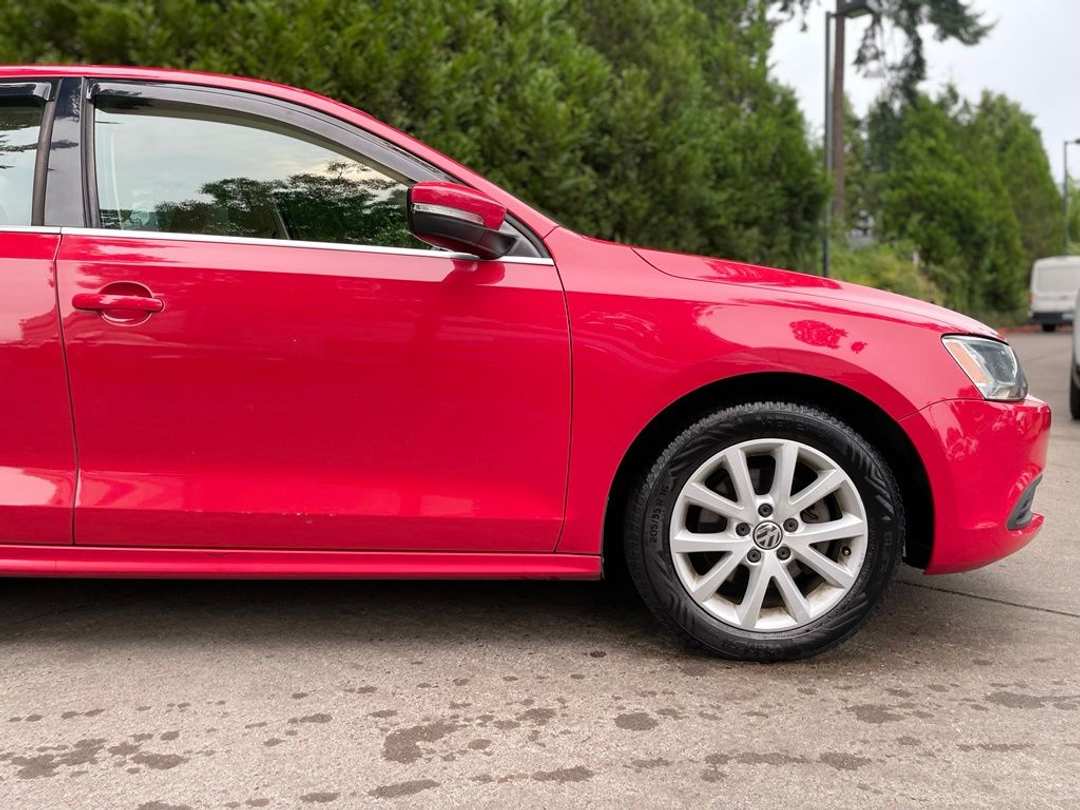 2013 Volkswagen Jetta 2.5L SE - Image 2