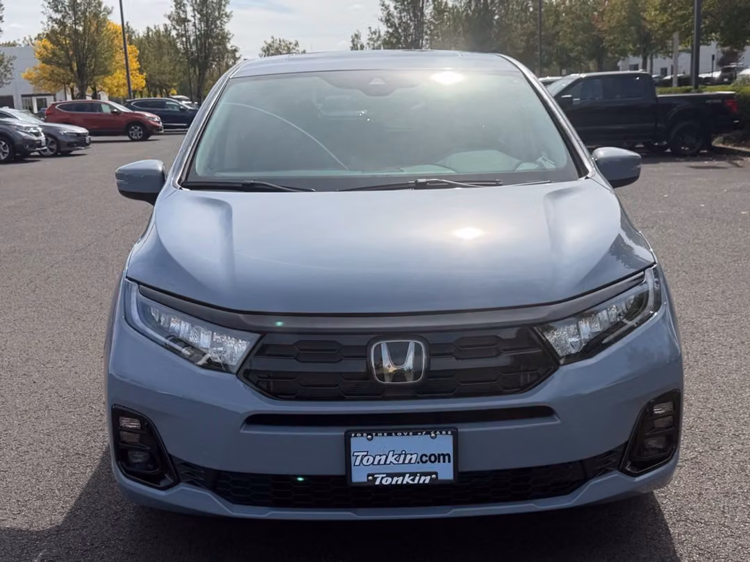 2027 Honda Odyssey Elite - Image 3