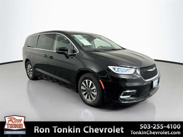 2023 Chrysler Pacifica Hybrid Touring L