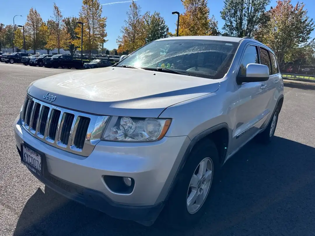2012 Jeep Grand Cherokee Laredo - Image 2