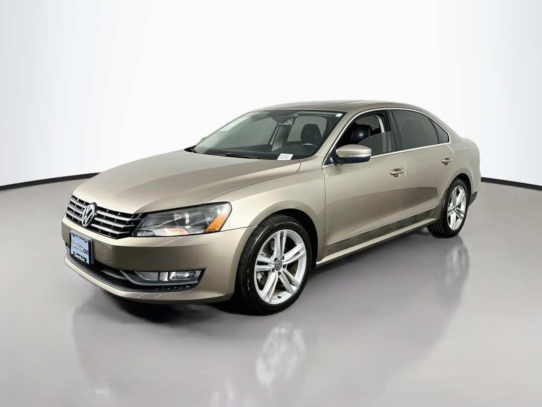2015 Volkswagen Passat TDI SEL Premium - Image 3