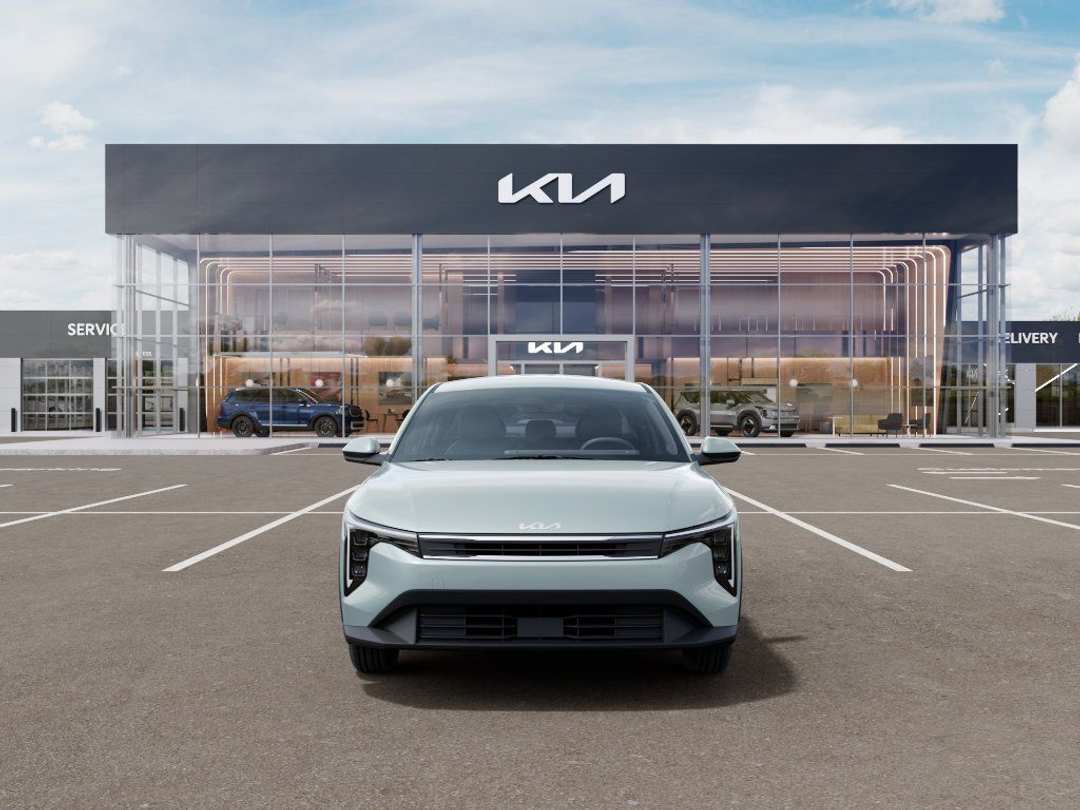 2026 Kia K4 LXS - Image 2