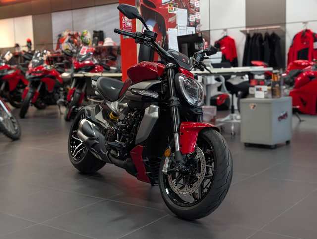 2026 Ducati Xdiavel V4