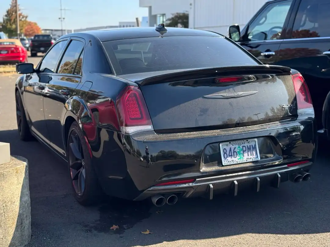2023 Chrysler 300 C - Image 2