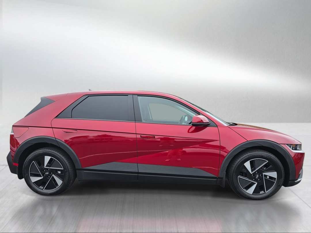 2026 Hyundai Ioniq 5 SEL - Image 2