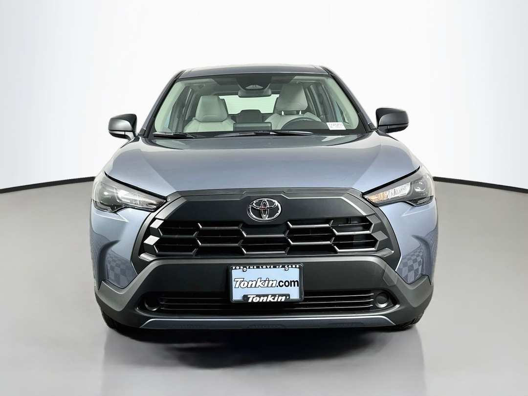 2026 Toyota Corolla Cross L - Image 2