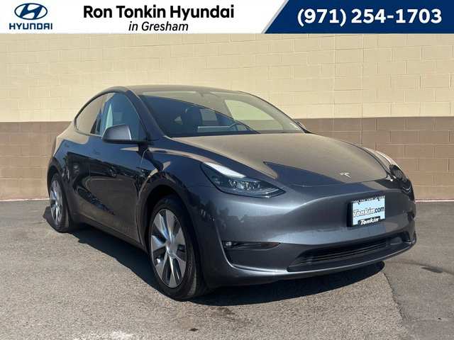 2023 Tesla Model Y Standard Range