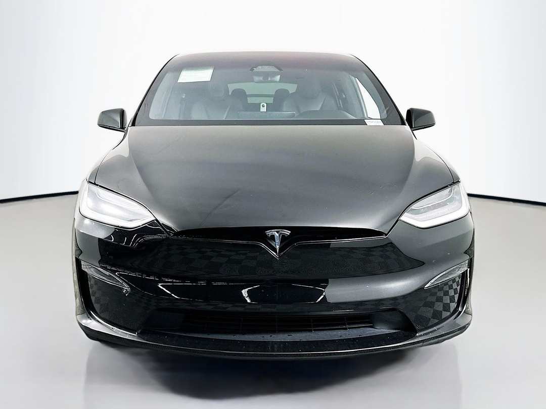 2023 Tesla Model X Plaid - Image 2