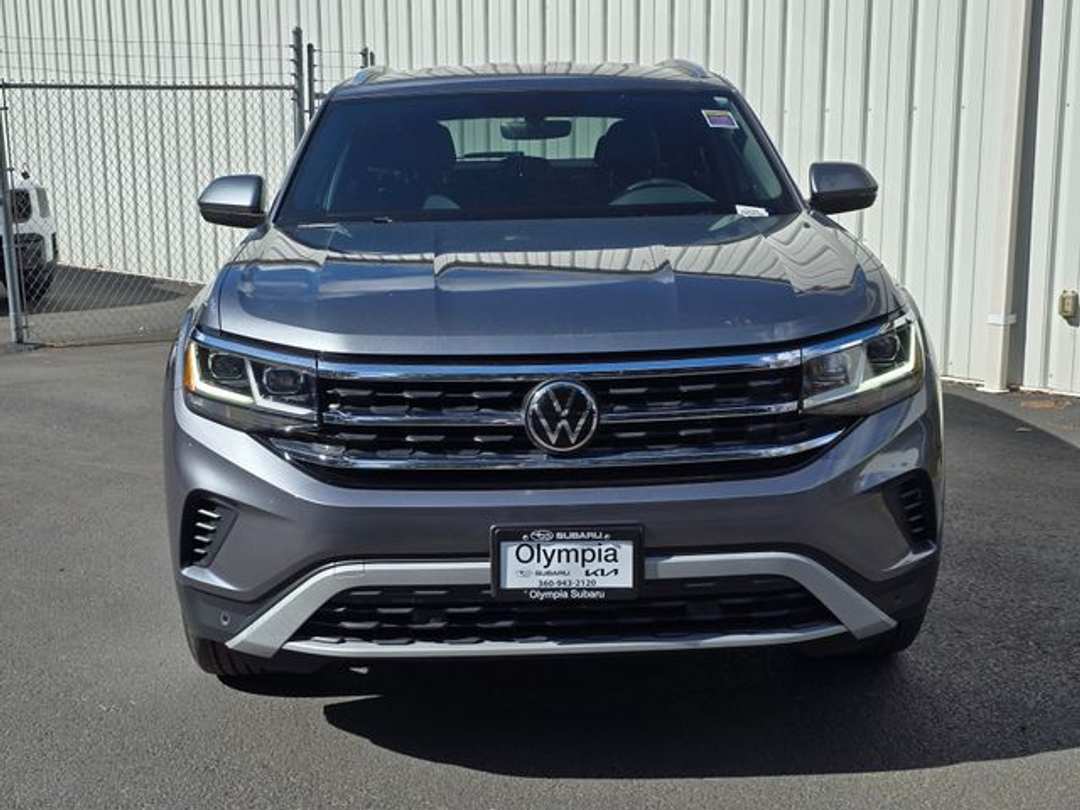 2023 Volkswagen Atlas Cross Sport 3.6L V6 SE w/Technology - Image 2