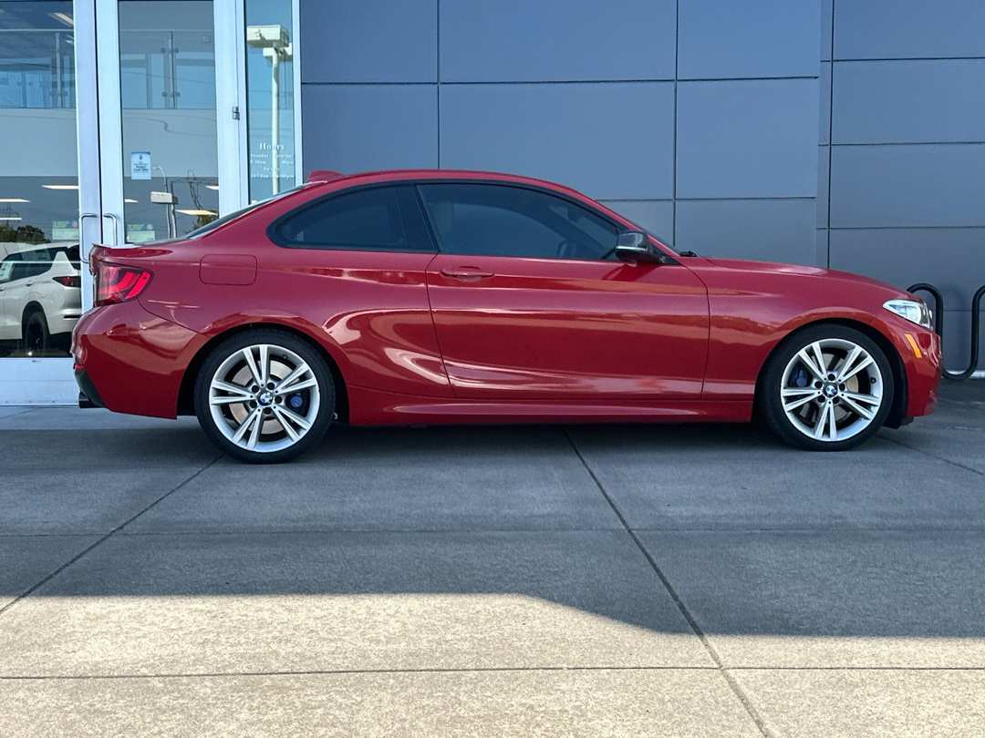 2015 BMW 2 Series M235i - Image 2