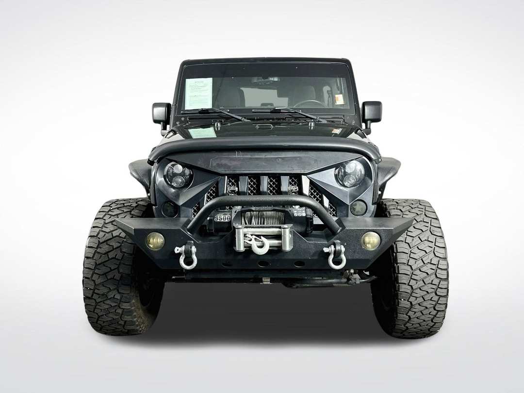 2015 Jeep Wrangler Unlimited Rubicon - Image 2