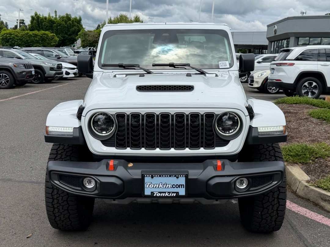 2026 Jeep Gladiator Mojave - Image 3