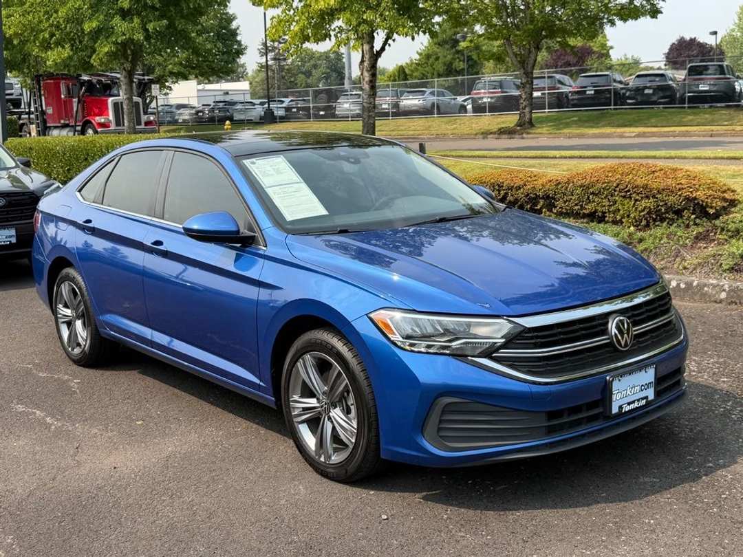 2024 Volkswagen Jetta 1.5T SE - Image 2