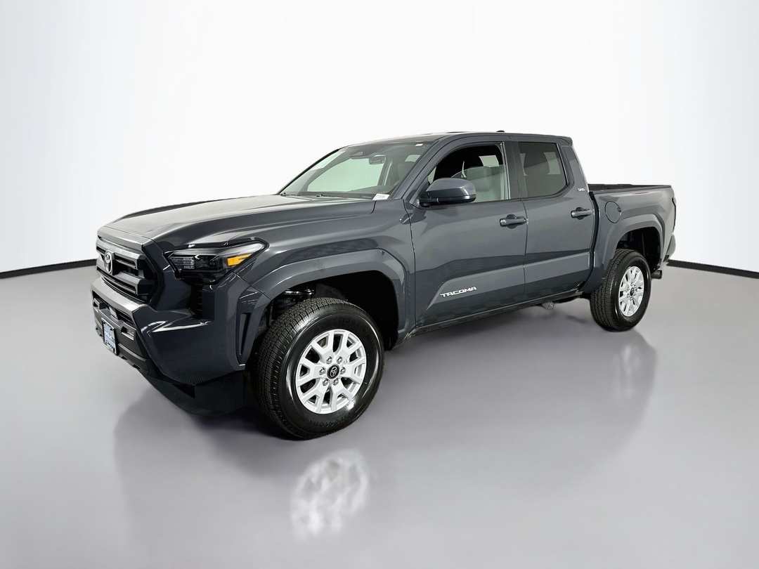 2025 Toyota Tacoma SR5 - Image 3