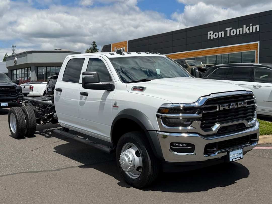 2026 Ram 5500Hd Tradesman - Image 2