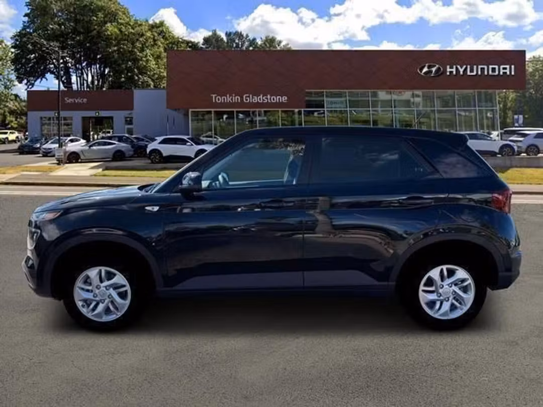 2026 Hyundai Venue SE - Image 3