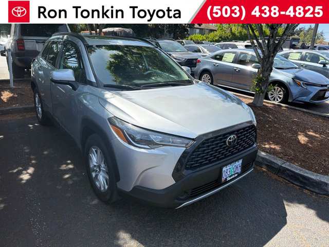 2024 Toyota Corolla Cross LE
