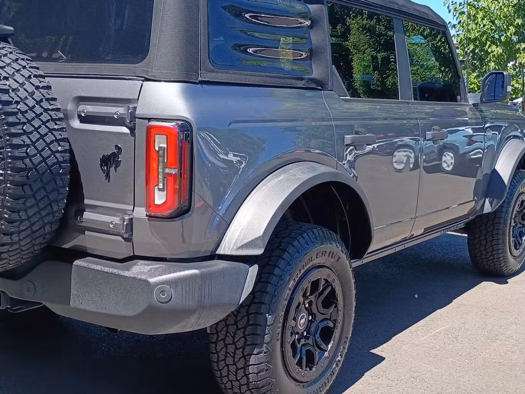 2022 Ford Bronco Wildtrak - Image 3