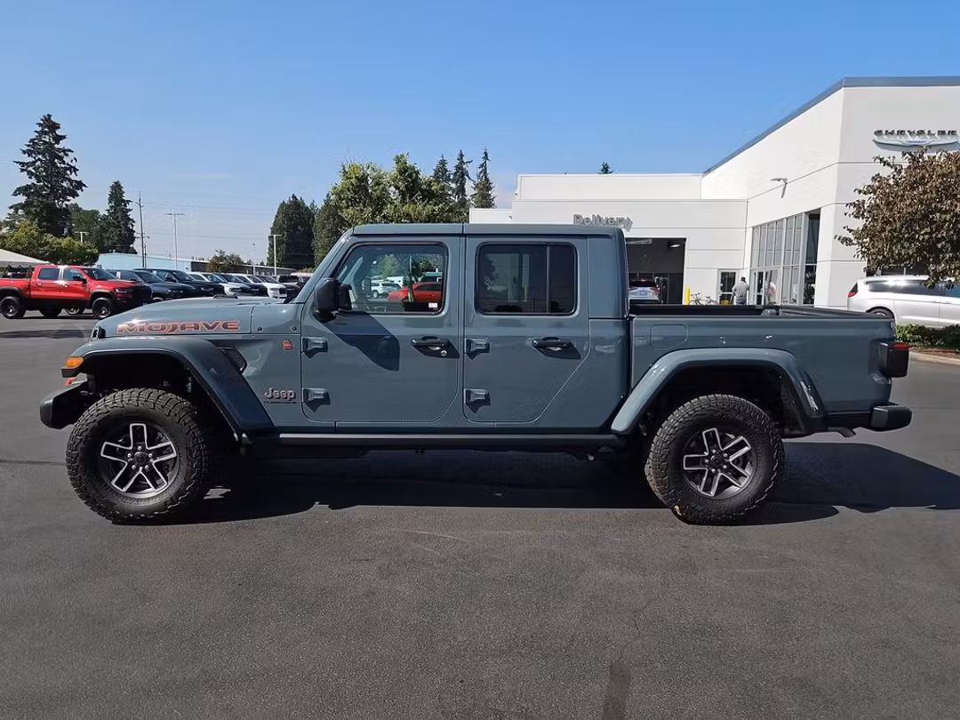 2026 Jeep Gladiator Mojave - Image 3