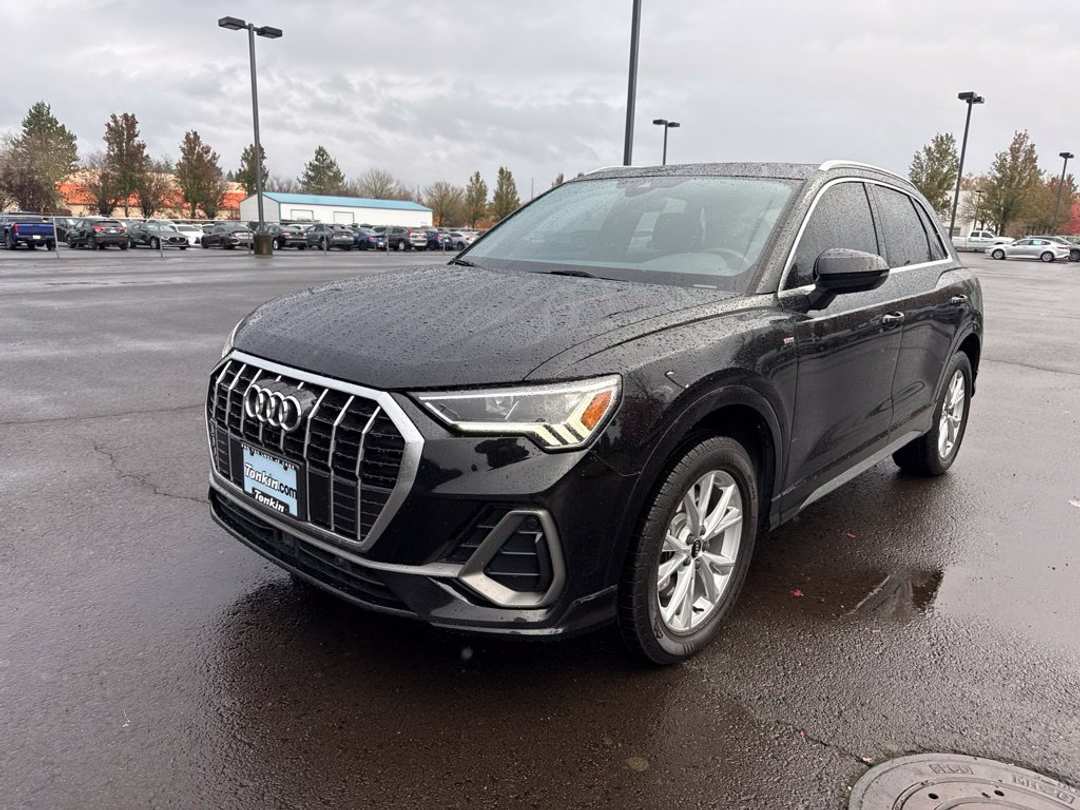 2022 Audi Q3 Premium Plus - Image 3