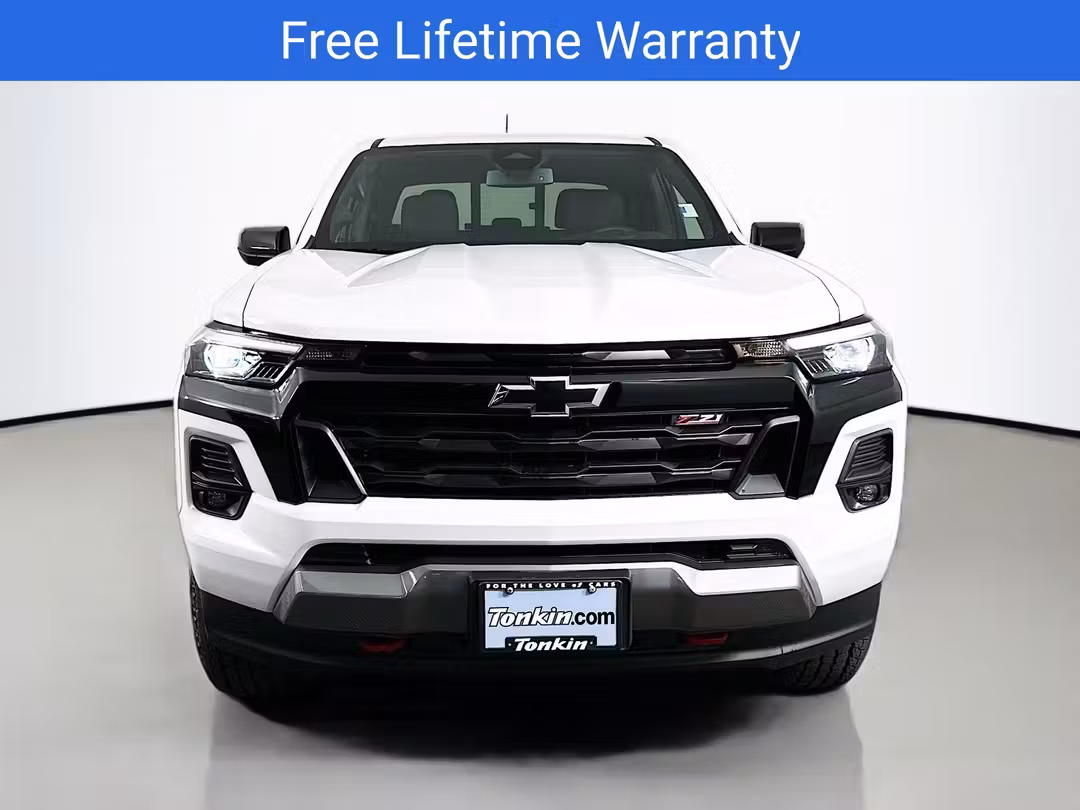 2026 Chevrolet Colorado Z71 - Image 2