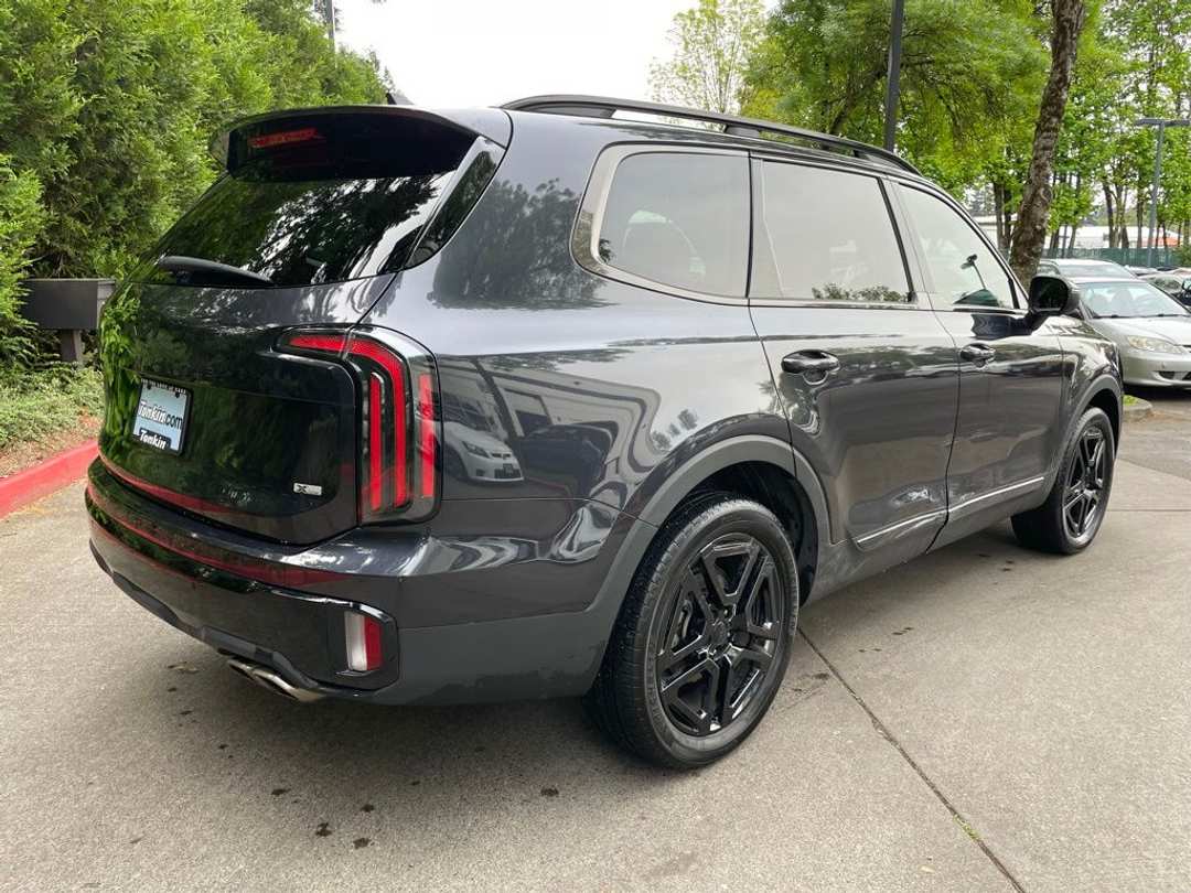 2025 Kia Telluride EX XLine - Image 2