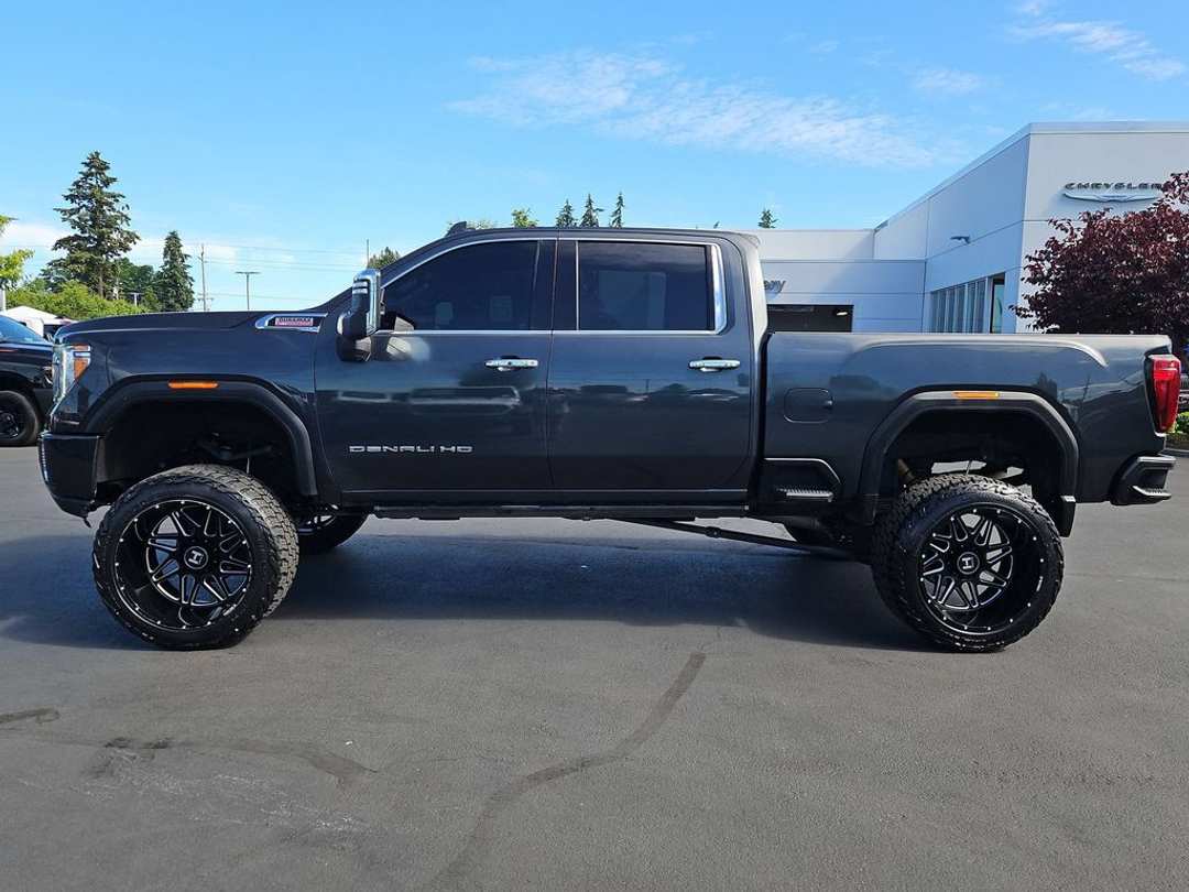 2022 GMC Sierra 3500Hd Denali - Image 3
