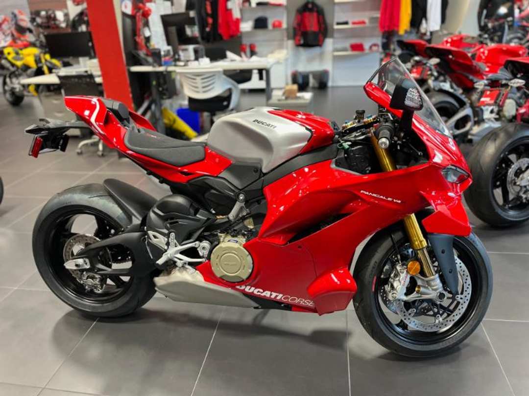 2026 Ducati Panigale V4 R - Image 3