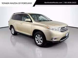 2011 Toyota Highlander SE