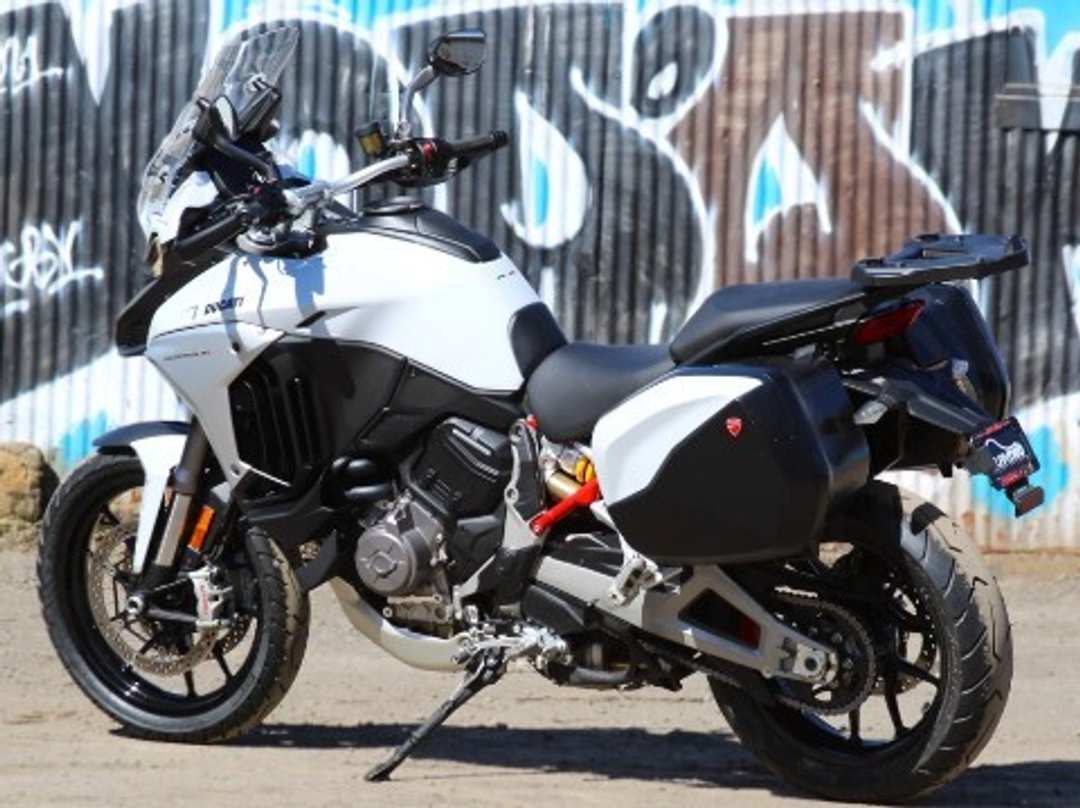 2023 Ducati Multistrada V4 S Travel & Radar - Image 2