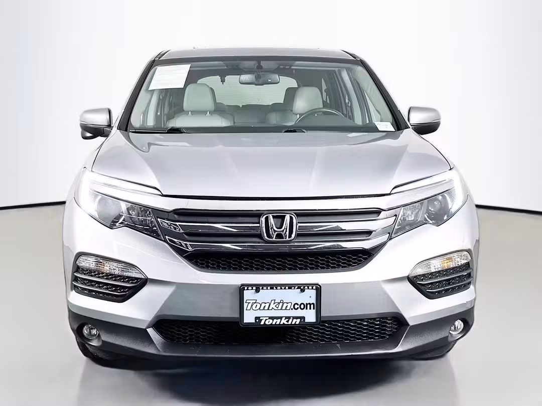 2017 Honda Pilot EXL - Image 2