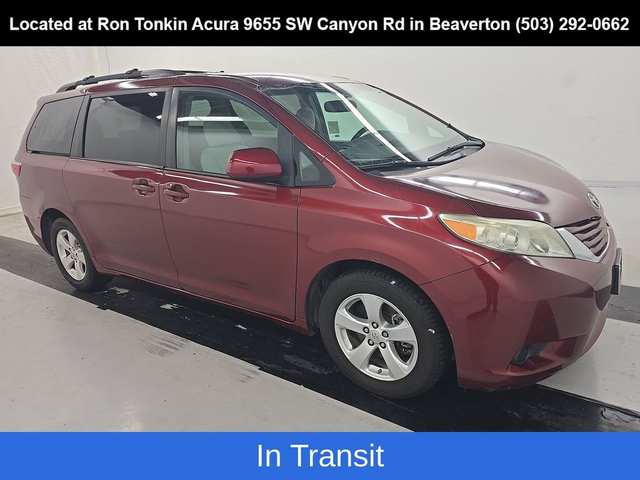 2017 Toyota Sienna LE