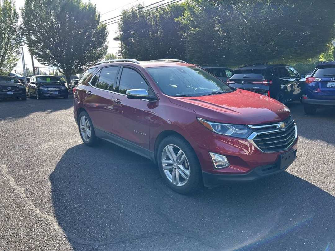 2018 Chevrolet Equinox Premier - Image 2