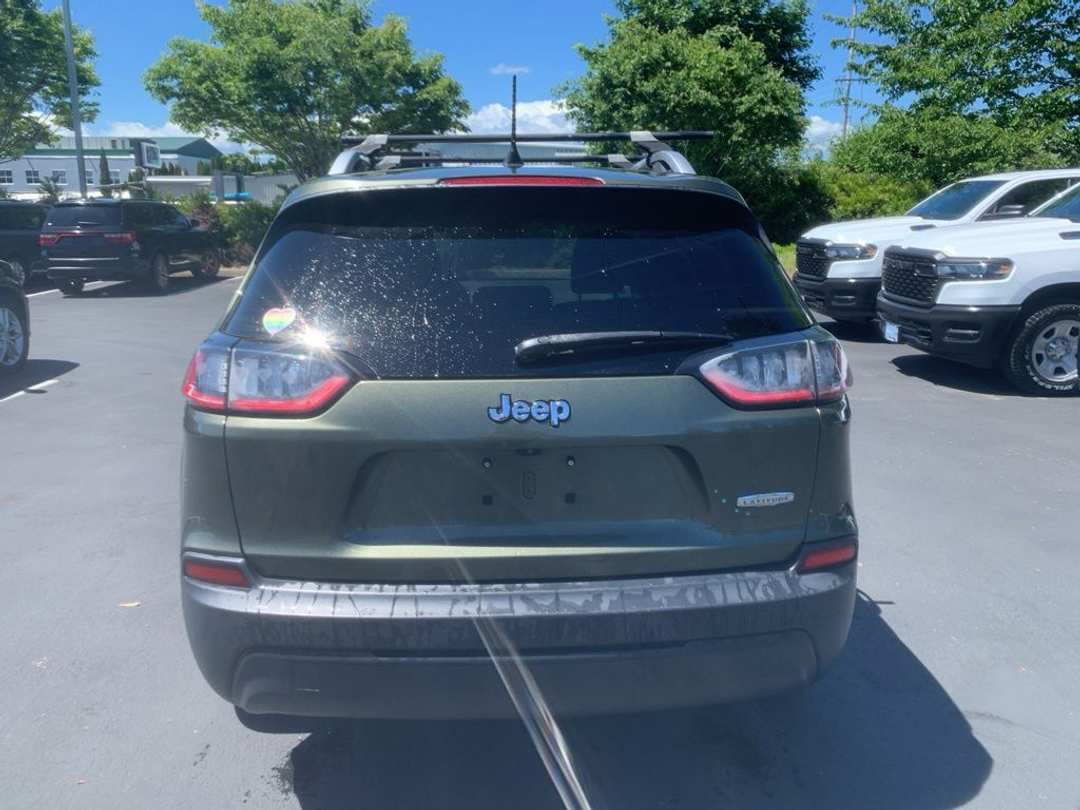 2019 Jeep Cherokee Latitude - Image 3